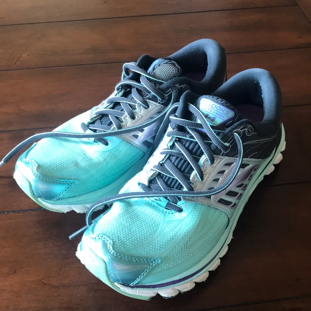 Brooks sneakers